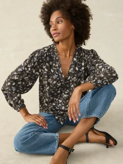 Women Faherty Brand Dakota Top -