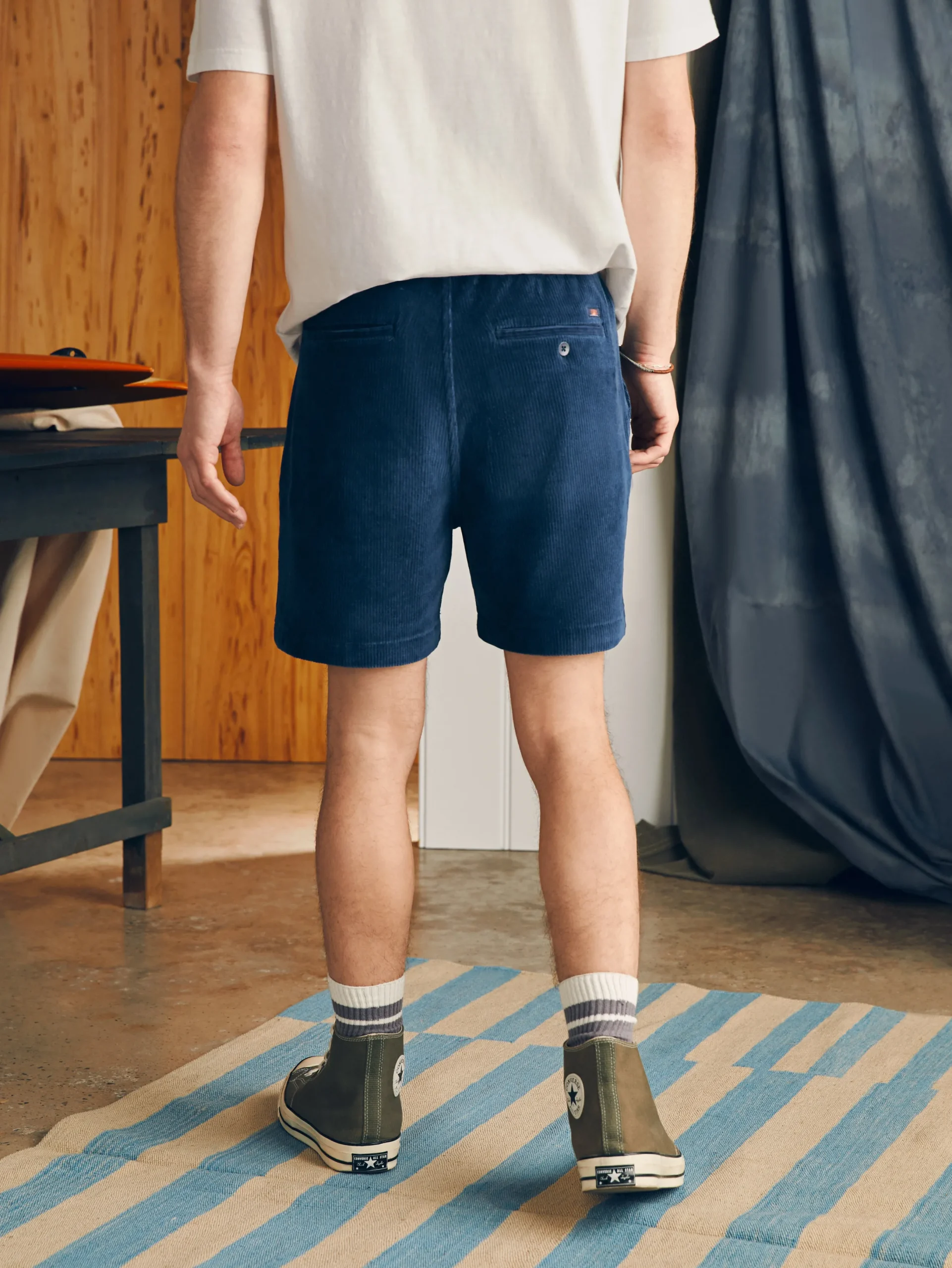 Faherty Brand Essential Italian Knit Cord Short (6" Inseam) -