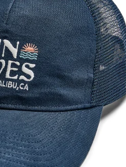 Women Faherty Brand Malibu Retro Sun & Waves Trucker -