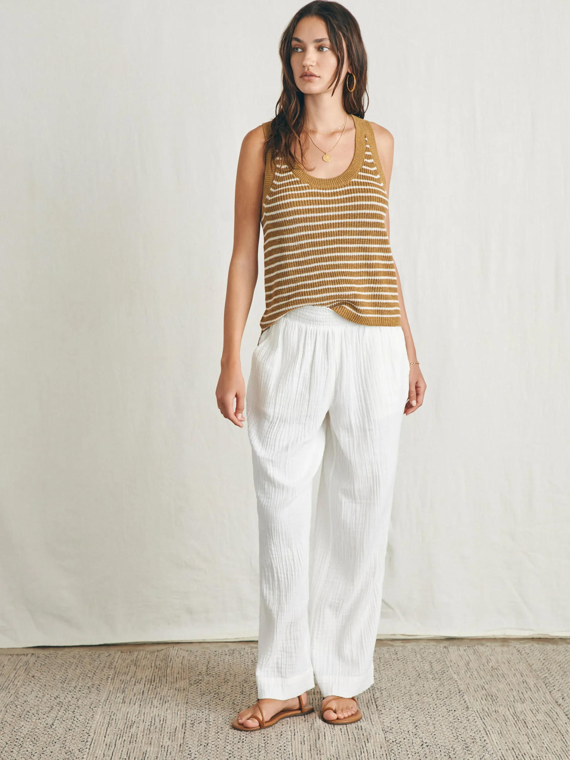 Women Faherty Brand Miramar Linen Scoop Neck Tank -