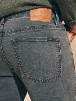 Faherty Brand Organic Cotton Slim Straight Denim (32