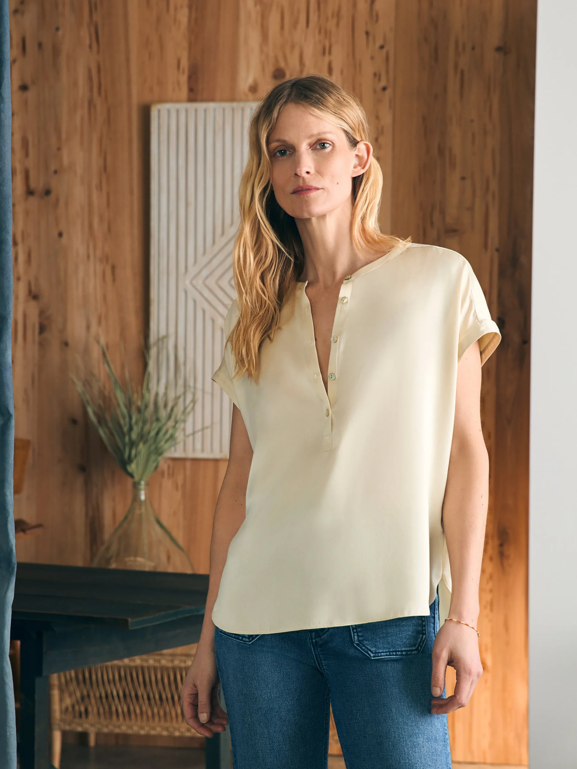 Women Faherty Brand Sandwashed Silk Desmond Top -