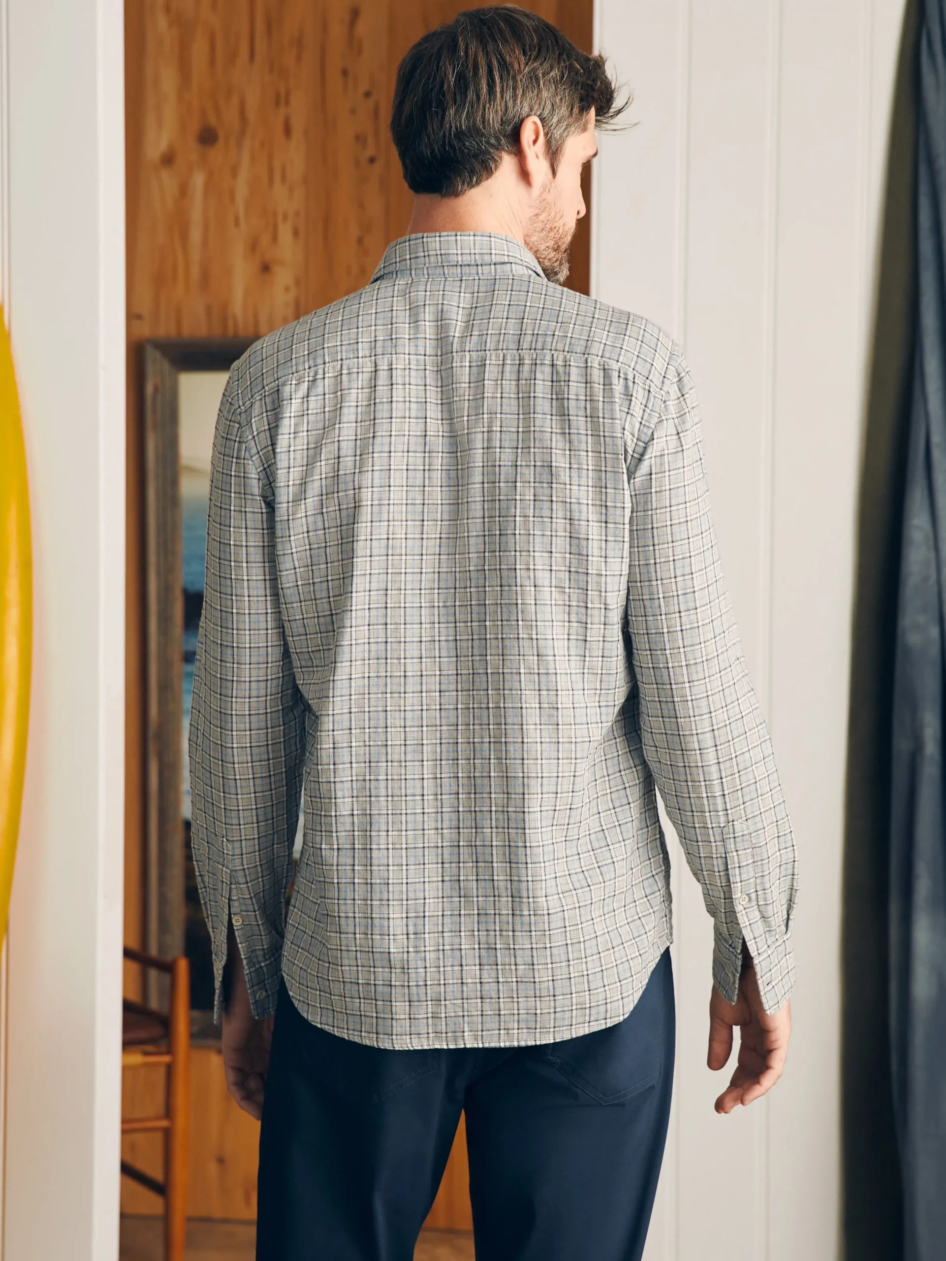 Faherty Brand Sunwashed Chambray Shirt -
