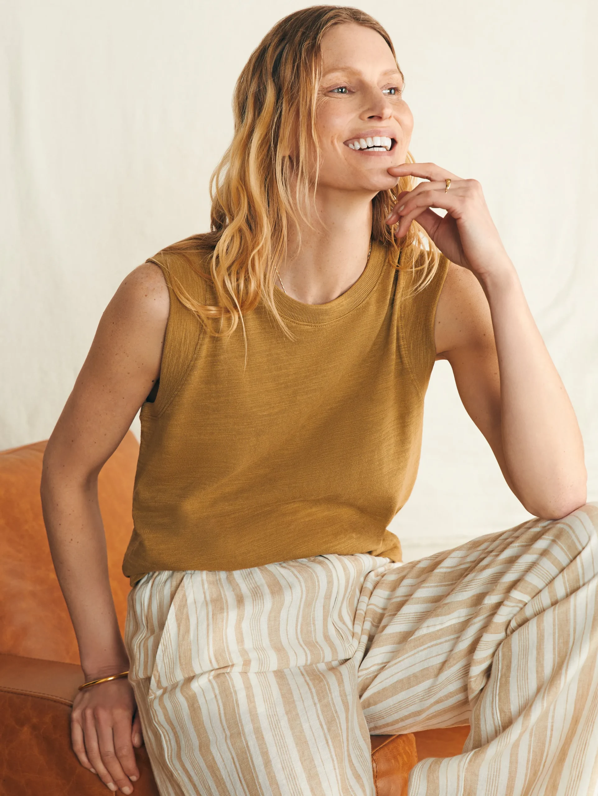 Women Faherty Brand Sunwashed Slub Muscle Tank -