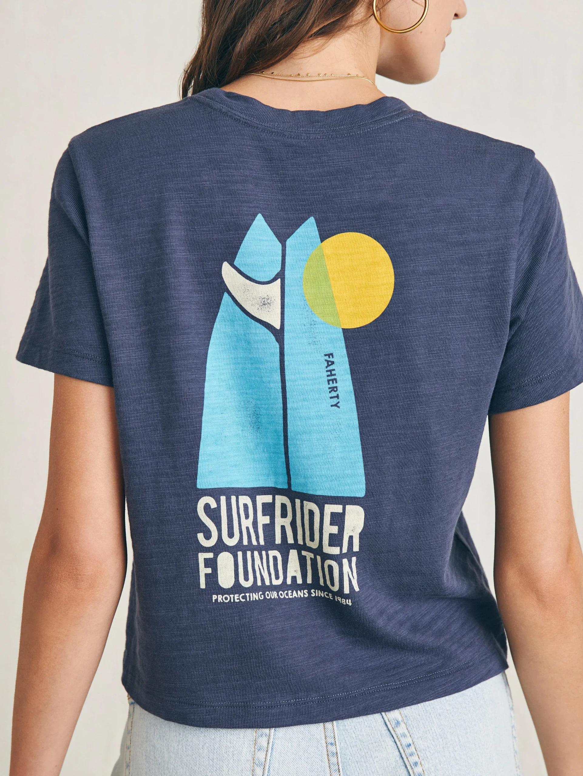 Women Faherty Brand Surfrider Sunwashed Cropped Tee -